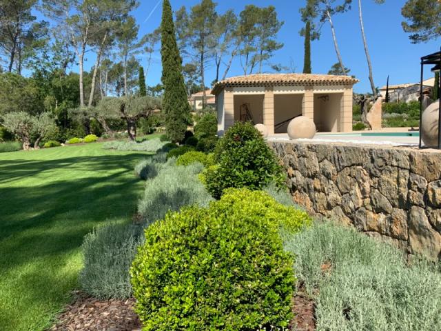 Aménagement d'un jardin provencal