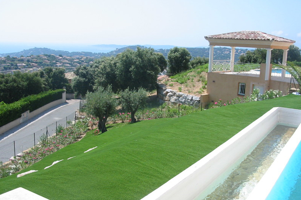 jardin et piscine